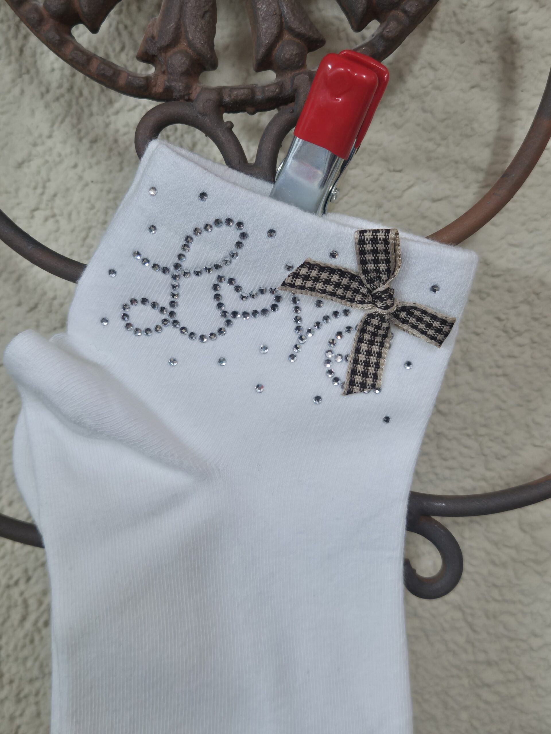 Sneakersocken mit Loveschrift aus Strass und Mäscheli, Onesize 36-41 – Bild 2